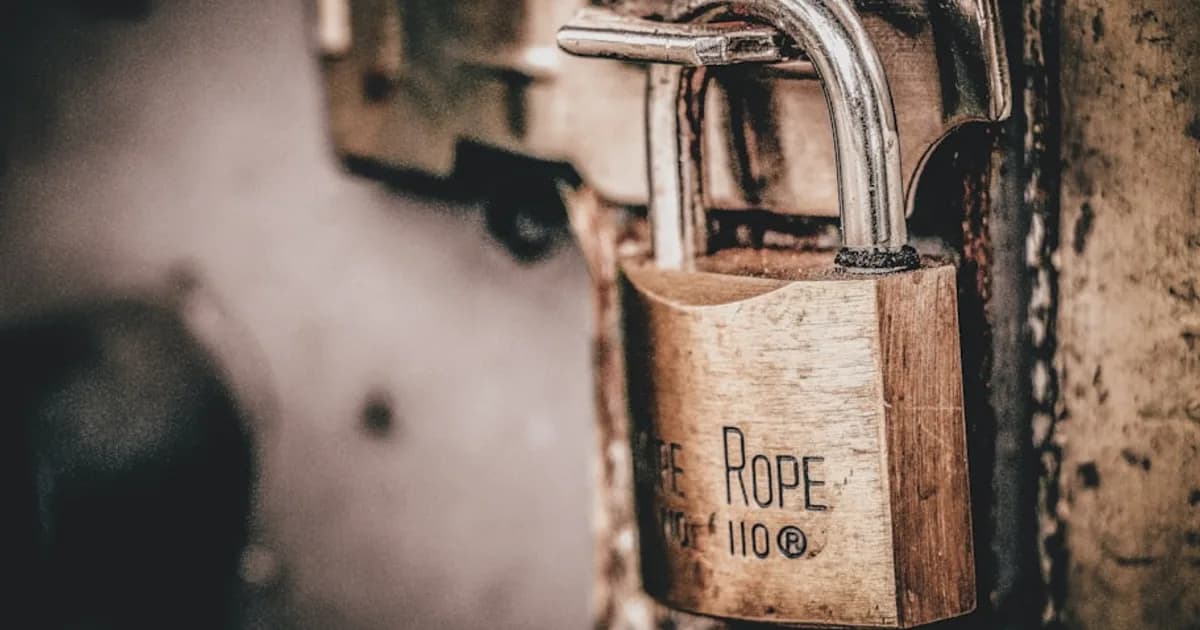 How to Cancel ExpressVPN in 2026 - Refund and Auto-Renewal Guide